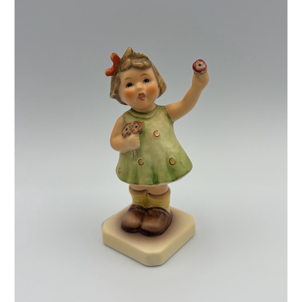 Goebel Hummel Forever Yours Figurine 793 First Issue Girl Flower Artist Signed
